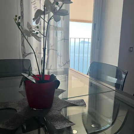 4 Personas Frente Al Mar Apartment Benidorm